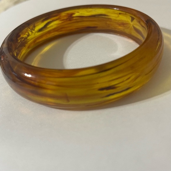 Apple Juice Bakelite Vintage Bangle - Picture 8 of 10